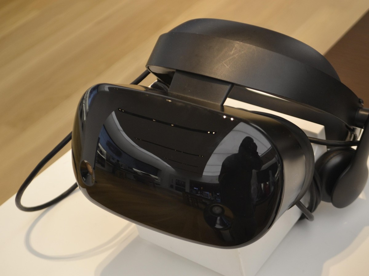 Inside the VR Headsets Being Trialled in a Sussex Dementia Care Setting